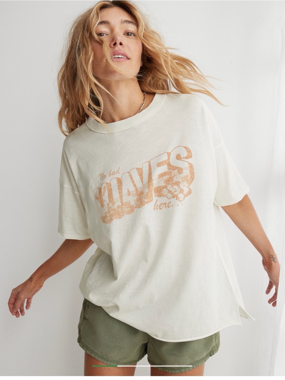 aerie Cream Short Sleeve Graphic Tee with Peach Print